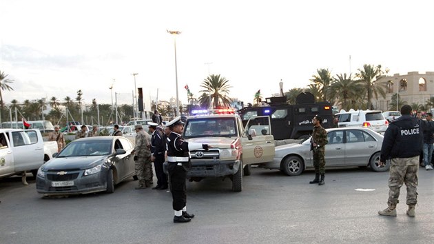 Na oslavy ty let od zatku arabskho jara  dohl bezpenostn sloky (17. nora 2015).