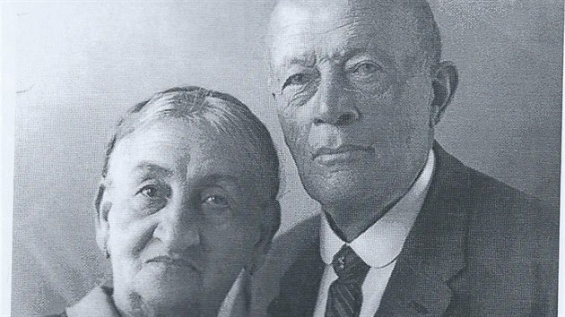 Antonie a Alois Beneovi z Tebe, rodie maminky Malvny. Zahynuli v Terezn v roce 1942.