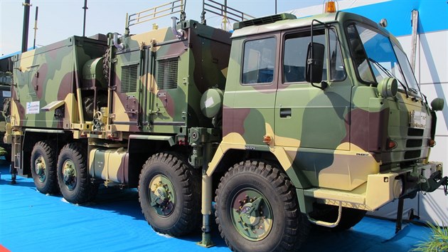 Kamion Tatra v indick licenci tovrny BEML (radarov komplet) vystaven na veletrhu v Bangalore.