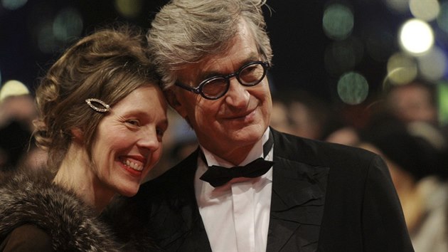 Wim Wenders s manželkou na závěru Berlinale