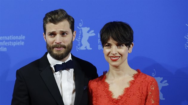 Jamie Dornan a jeho manelka Amelia Warnerov (Berln, 11. nora 2015)