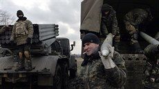 Ukrajintí vojáci s raketomety Grad u Debalceve (8. února 2015)