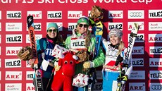 RADOST NEJLEP�ÍCH. Skikrosa�ky Andrea Zemanová, Anna Holmlundová a Andrea...