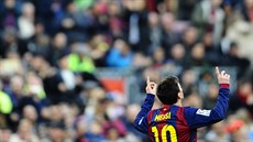 Lionel Messi oslavuje gól v utkání proti Levante.