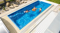 Keramický bazén se temi univerzáln eenými vstupy a relaxaními lavicemi do...