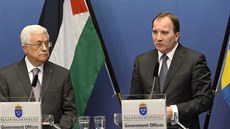 Palestinský vůdce Mahmúd Abbás (vlevo) s švédským premiérem Stefanem Löfvenem...