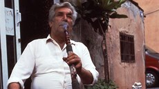 Nejen k obchodnímu jednání, ale i oby�ejnému p�átelskému rozhovoru pat�í �aj a...