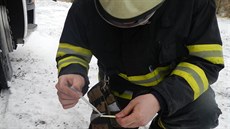 Ekologickou havárii u Dražiček likvidovali hasiči.