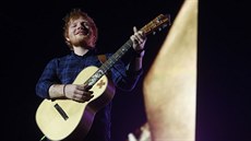 Ed Sheeran na svém prvním pražském koncertě 12. 2. 2015 v pražské Tipsport...