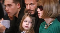 David Beckham, jeho dcera Harper a Anna Wintourová (New York, 15. února 2015)