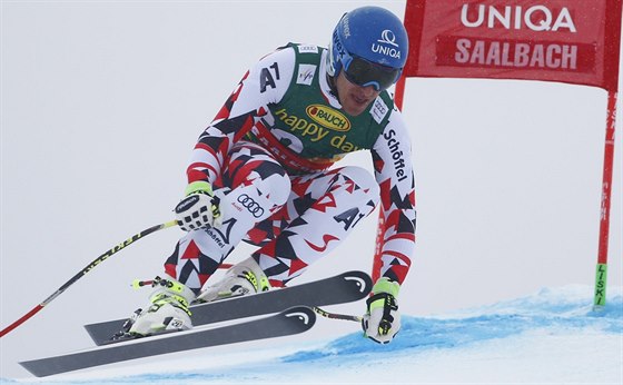 Matthias Mayer v superobím slalomu v Saalbachu.