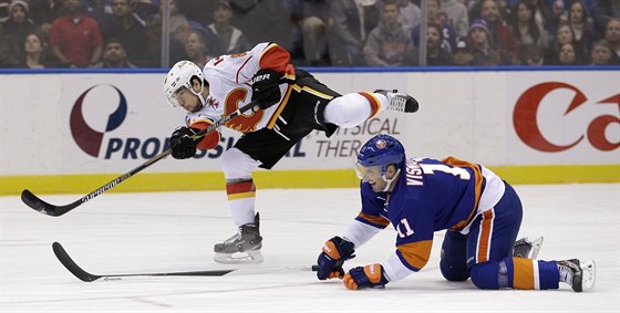 ubomír Viovský (vpravo) jet v dresu NY Islanders