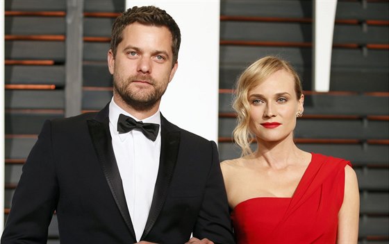 Joshua Jackson a Diane Krugerová (Los Angeles, 23. února 2015)