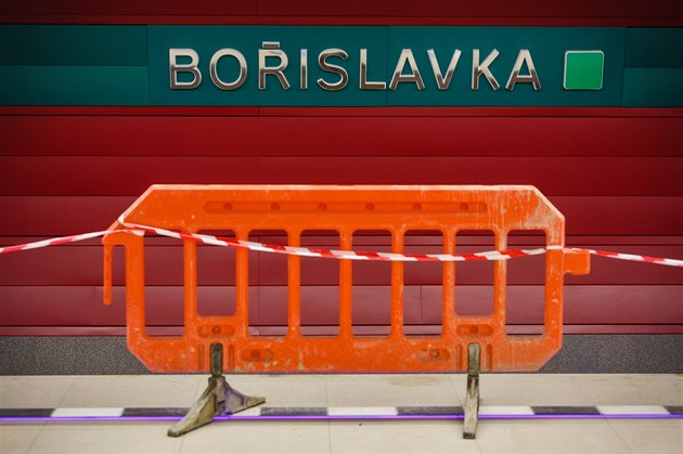 OBRAZEM: Deset let od otevření posledních stanic metra. Podívejte se, jak to tehdy vypadalo