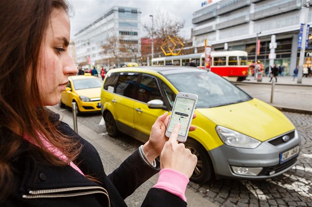 Alternativní taxislužba Uber, ilustrační foto