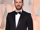 Chris Evans vsadil na klasický dvoudílný oblek od Gucci.