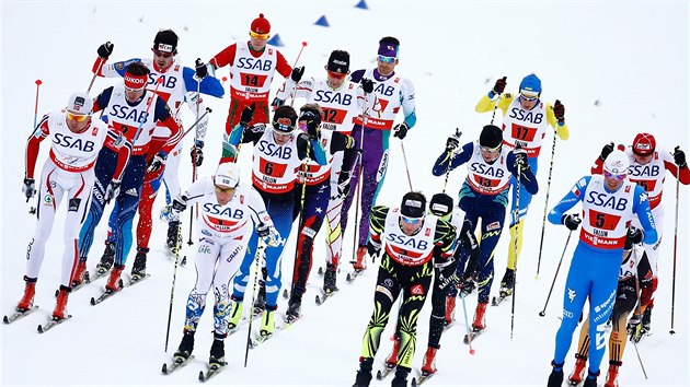 START. Do boje o medaile vyr na MS tafety mu na trati 4 x 10 km.