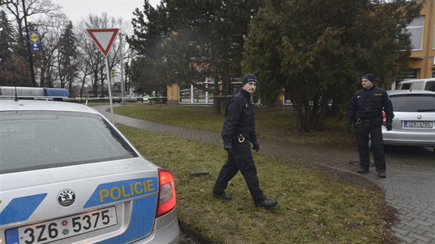 Na hosty restaurace Družba v Uherském Brodě zaútočil v době oběda 62letý muž. Zabil osm lidí a pak se pravděpodobně sám zastřelil (24. února 2015).
