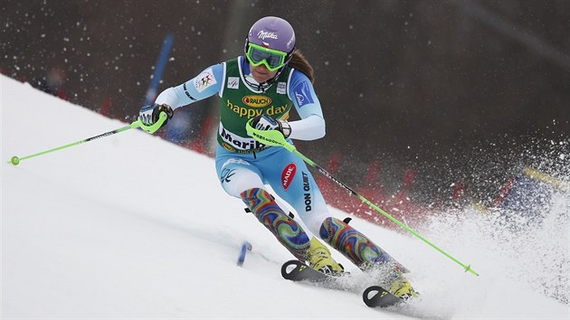 Šárka Strachová ve slalomu v Mariboru.