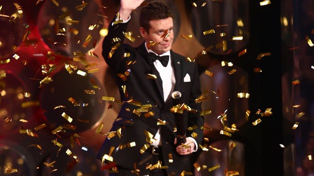 Jim Carrey se objevil na slavnostn�m p�ed�v�n� �esk�ch lv� (21. �nora 2015).