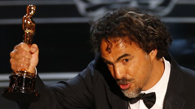 Alejandro G. Irittu se raduje z ceny za reii snmku Birdman, kter byl loni vyhlen i filmem roku. Irittu si odnesl soku i za nejlep pvodn scn (22. nora 2015).