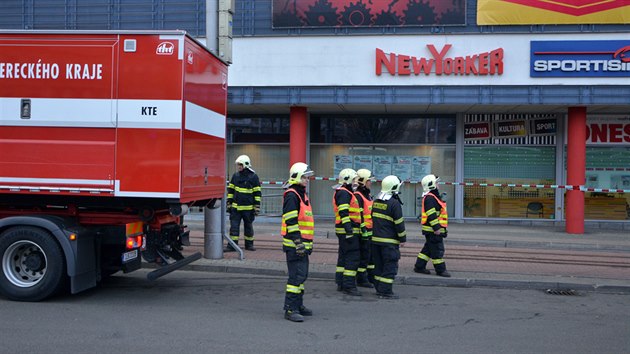 Nlez podezelho kufku vyklidil vpodveer obchodn centrum ve stedu Liberce