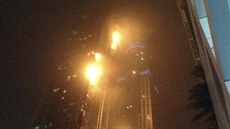 Poár mrakodrapu The Torch v Dubaji.