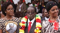 Zimbabwský prezident Robert Mugabe oslavil 91. narozeniny. Veírek na jeho...