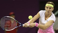 Lucie afáová ve finále turnaje v Dauhá proti Victorii Azarenkové.