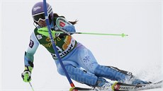 Tina Mazeová ve slalomu v Mariboru.