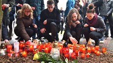 Pietní vzpomínka na oběti střelby v Uherském Brodě.