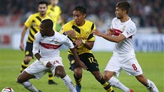 Pierre-Emerick Aubameyang (uprosted) z Dortmundu proti pesile Stuttgartu -...