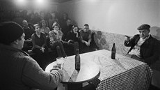 Audience v Bytovém divadle Ferdinanda Va�ka