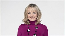 Váno�ní móda v klasickém stylu - Twiggy v pouzdrové sukni a fialovém roláku ze...