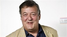 Stephen Fry nemyslel uráku ván. Prý vtipkoval.(Santa Monica, 19. února 2015)