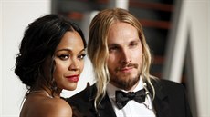 Zoe Saldana a její partner Marco Perego (Los Angeles, 23. února 2015)