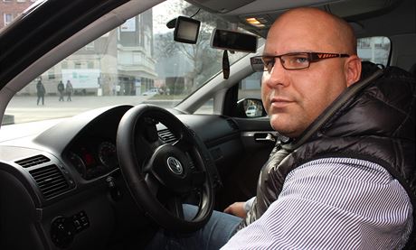 Ivan tastník zaloil nonstop taxislubu v roce 2010, kdy kvli krizi nemohl...