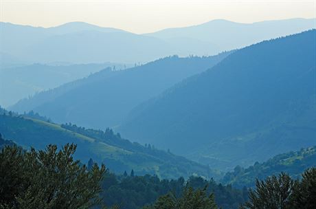 ei se ztratili v zakarpatských horách. Záchranu komplikuje poasí. Ilustraní...