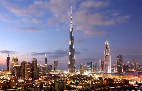 Burd Chalfa v Dubaji dr s 828 metry a 162 patry rekord od roku 2008