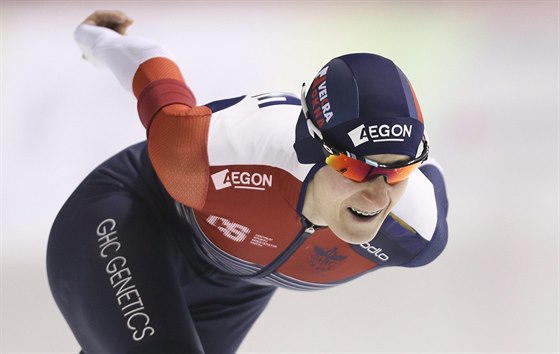 Martina Sáblíková na patnáctistovce na mistrovství svta ve víceboji v Calgary.