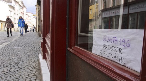 V olomoucké Ztracené ulici leící v centru msta pibývá prázdných výloh....