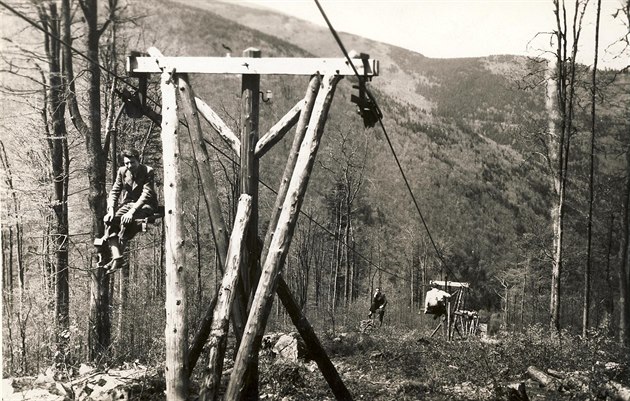 Turisté mli o lanovku na Pustevny u v roce 1940 mimoádný zájem. Aby ne, byl...