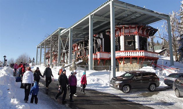 Rok po poáru zaal vznikat projekt na obnovu slavného Libuína.