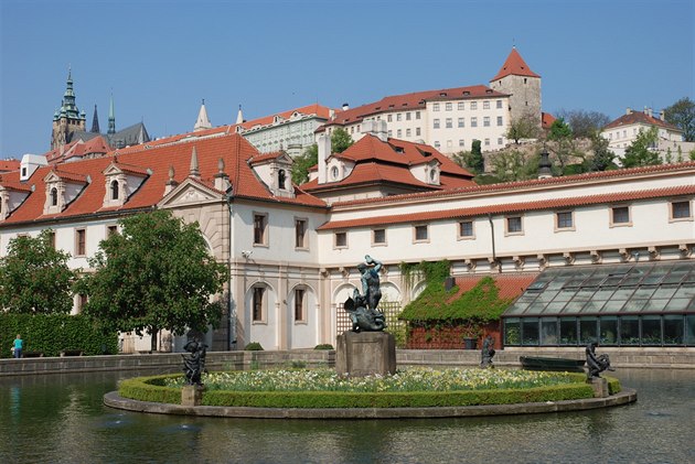 Valdtejnský palác