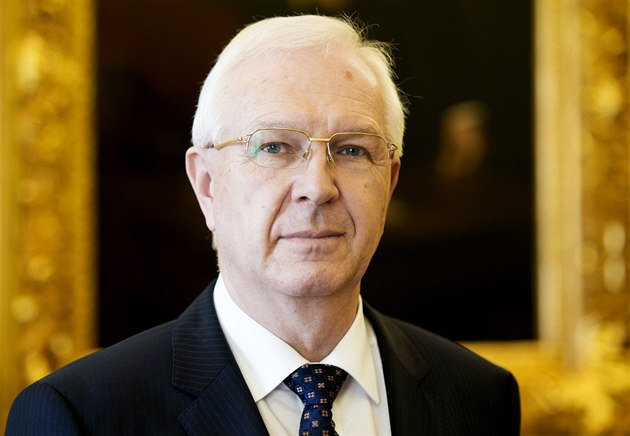 Ji�í Draho�, který v b�eznu skon�í v �ele Akademie v�d, by mohl získat podporu hned n�kolika stran ve Sn�movn� jako kandidát na Hrad s podporou nap�í� stranami