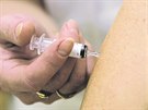 Pneumokok je nebezpe�n� hlavn� pro d�ti do �ty� let a seniory nad 65 let....