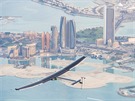 Solar Impulse nad Abú Zabí při posledních testech v únoru 2015
