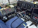 Kokpit letounu Solar Impulse 2. Vimnte si vykrojení sedaky. Pod vysouvací...