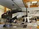 Solar Impulse 2 v hangáru na letiti Payerne, íjen 2014