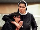 1998: David Neff, Romská matka truchlí nad smrtí svých dtí, které se utopily...